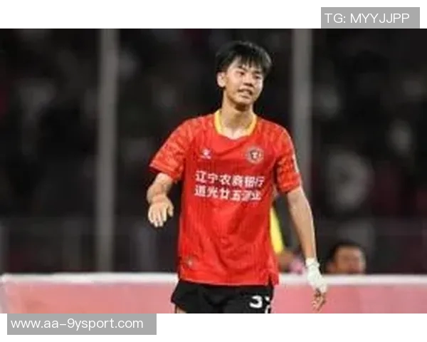 好消息！苗原高中锋张家鸣获伯恩利U21队试训机会展现潜力