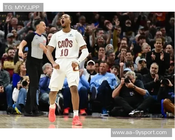 骑士队宣布迪恩韦德因左膝受伤缺席今日比赛将影响球队阵容调整